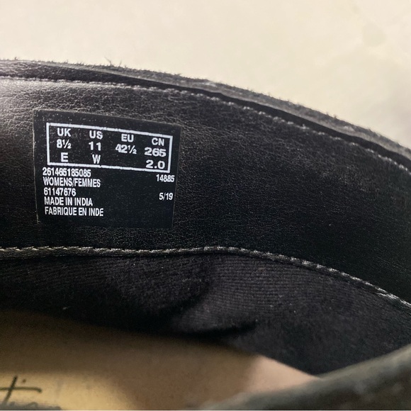 Clarks Camzin Bow Women's 11.5W Wide Ankle Booties - Picture 9 of 9